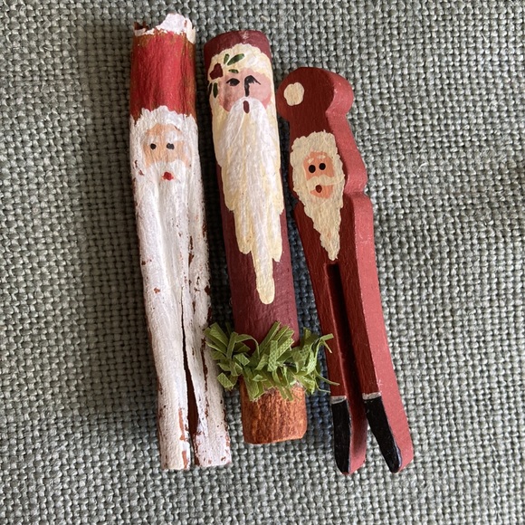 Set of 3 handmade holiday Christmas Santa pins or ornaments - Picture 6 of 8